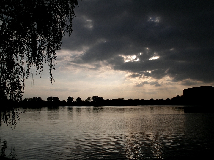 IMGP0168.JPG - Der Dutzendteich im Abendlicht