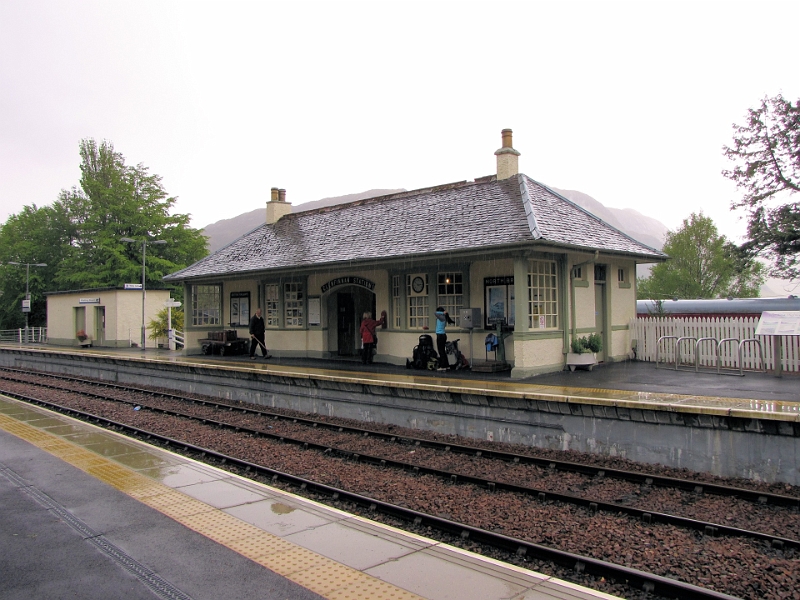 IMG_0066.JPG - Der Bahnhof in Glenfinnan