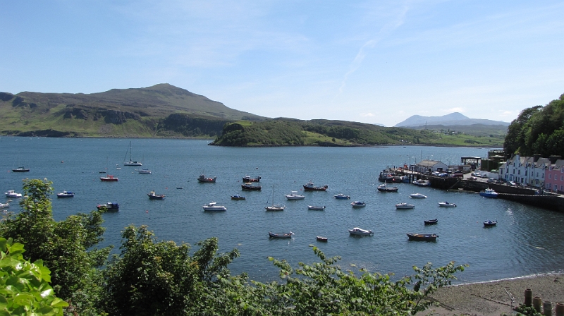 IMG_1246.JPG - Der Hafen in Portree