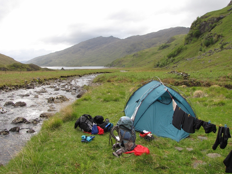 IMG_0256.JPG - Camp 3 am Finiskaig River